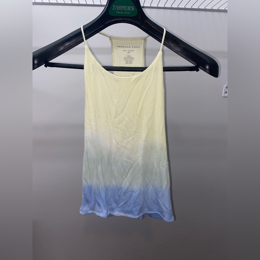 American Eagle fitted tank top.